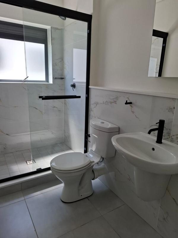 To Let 1 Bedroom Property for Rent in Sandown Western Cape